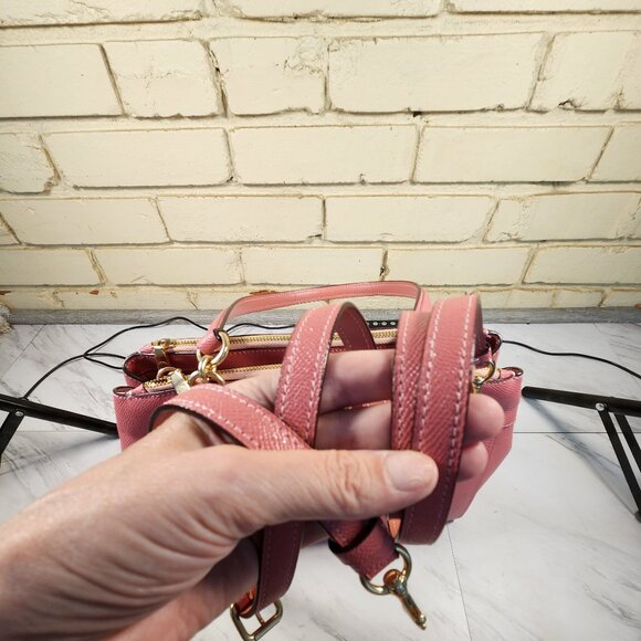 Like New Coach Brooke Pink Glitter Crossbody Bag Purse - Picture 3 of 16